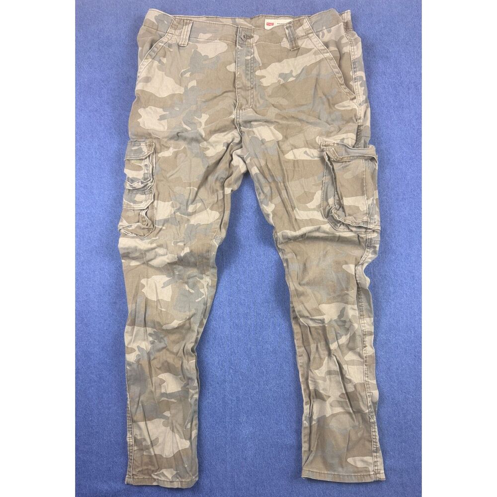 Wrangler Men's 36x32 Camo Cargo Pants Regular Taper Camouflage Utility